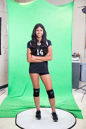 Esquivel, Olivia_781B2956_7th grade Volleyball
