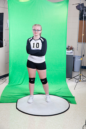 Perkovich, Danielle_781B2969_8th grade volleyball