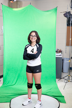 Reyes, Xiomara_781B2972_8th grade volleyball